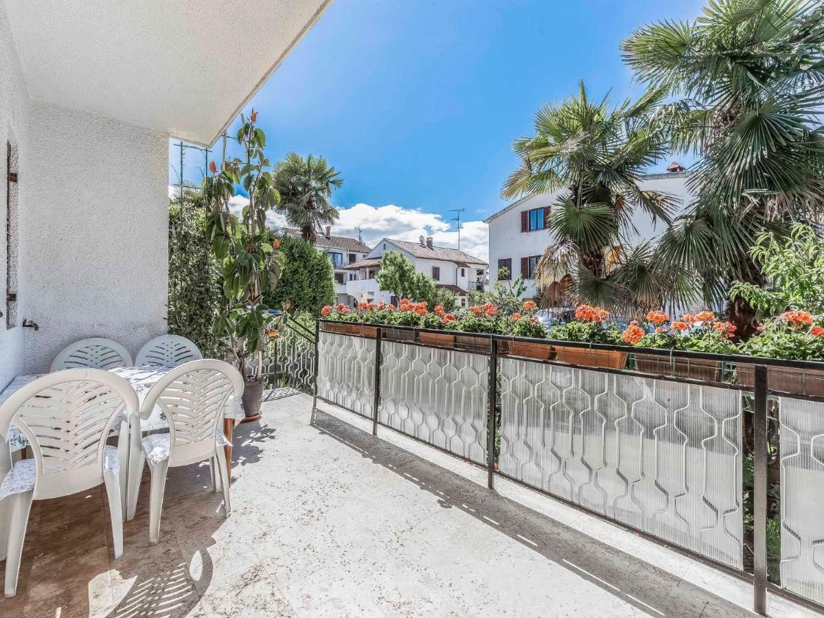 Mira Lägenhet Poreč Exteriör bild